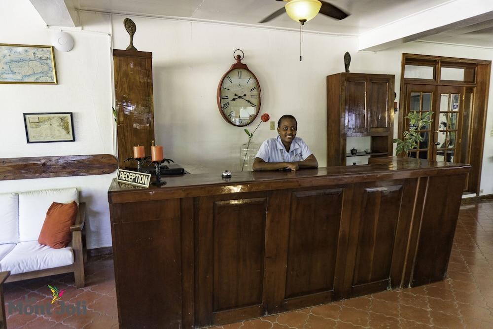 Hotel Mont Joli Cabo Haitiano Exterior foto