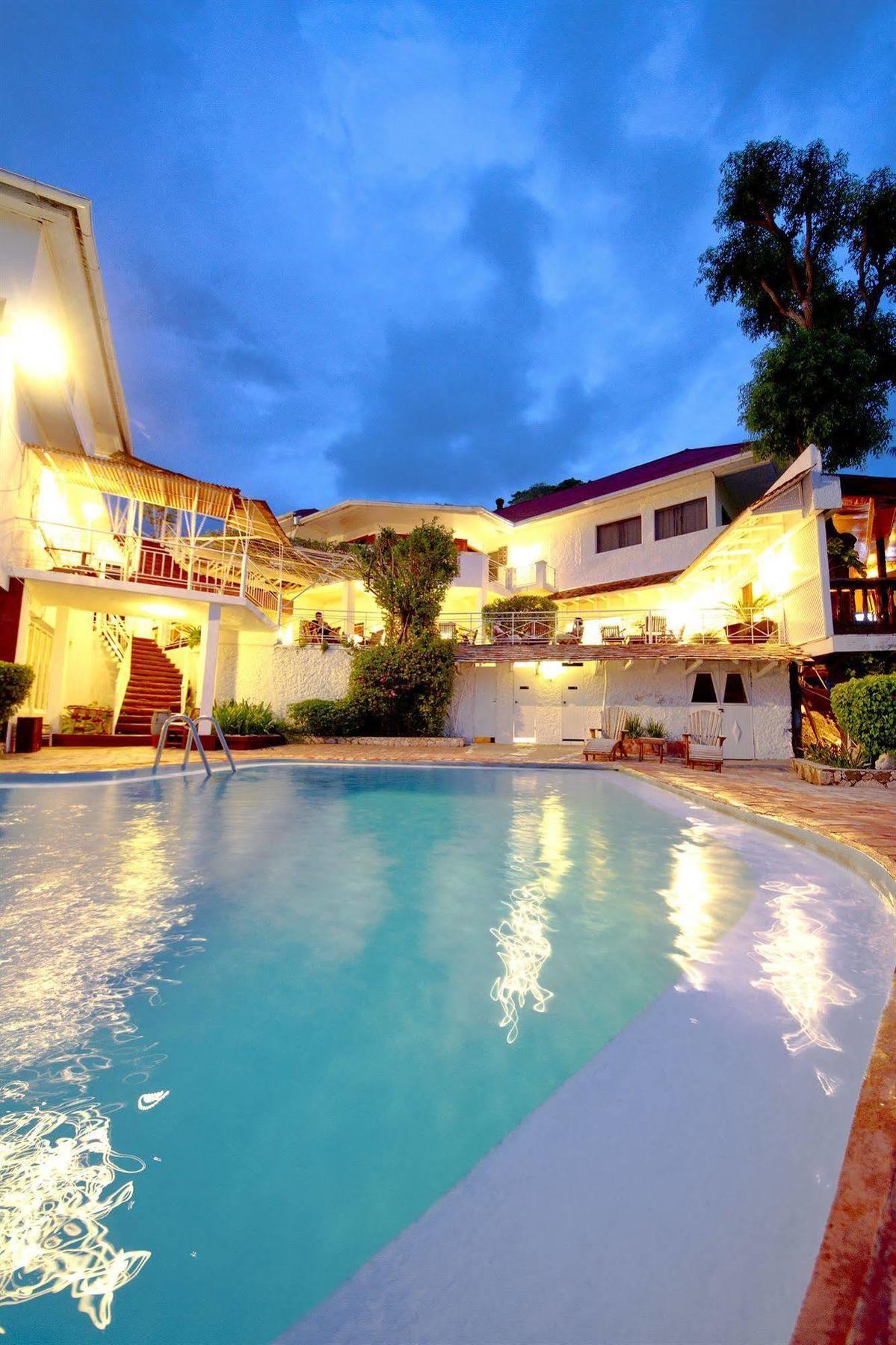 Hotel Mont Joli Cabo Haitiano Exterior foto